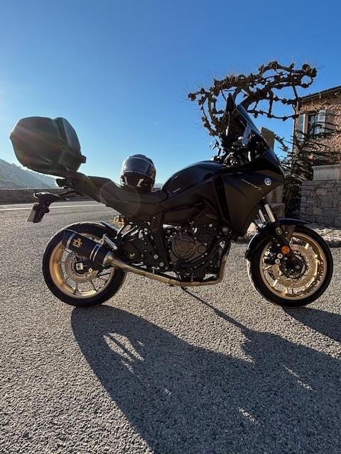YAMAHA TRACER 7